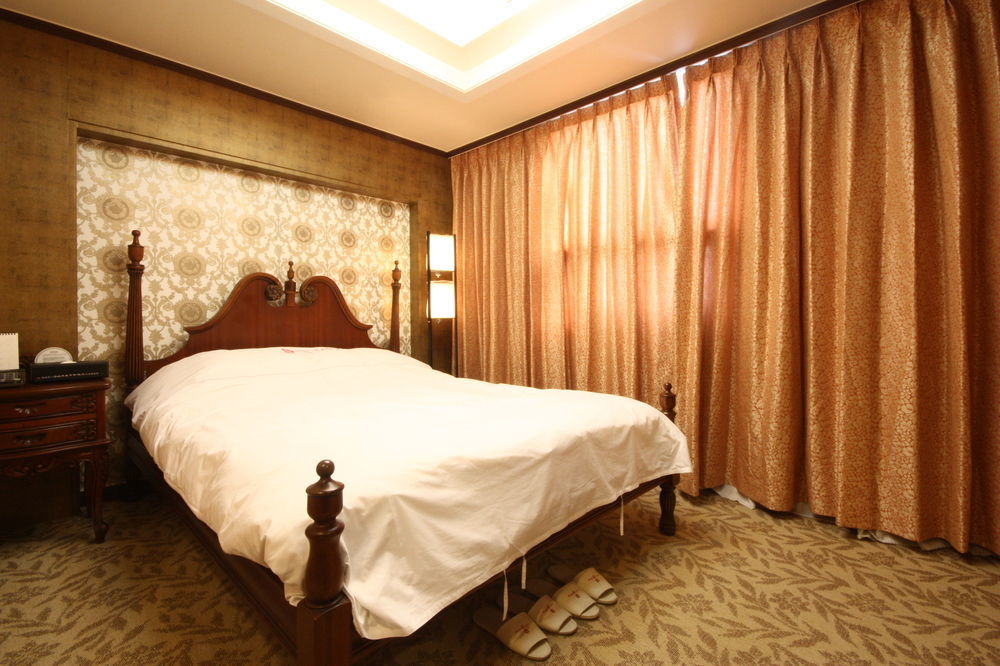 Gallery Tourist Hotel Τσεονγκού Εξωτερικό φωτογραφία
